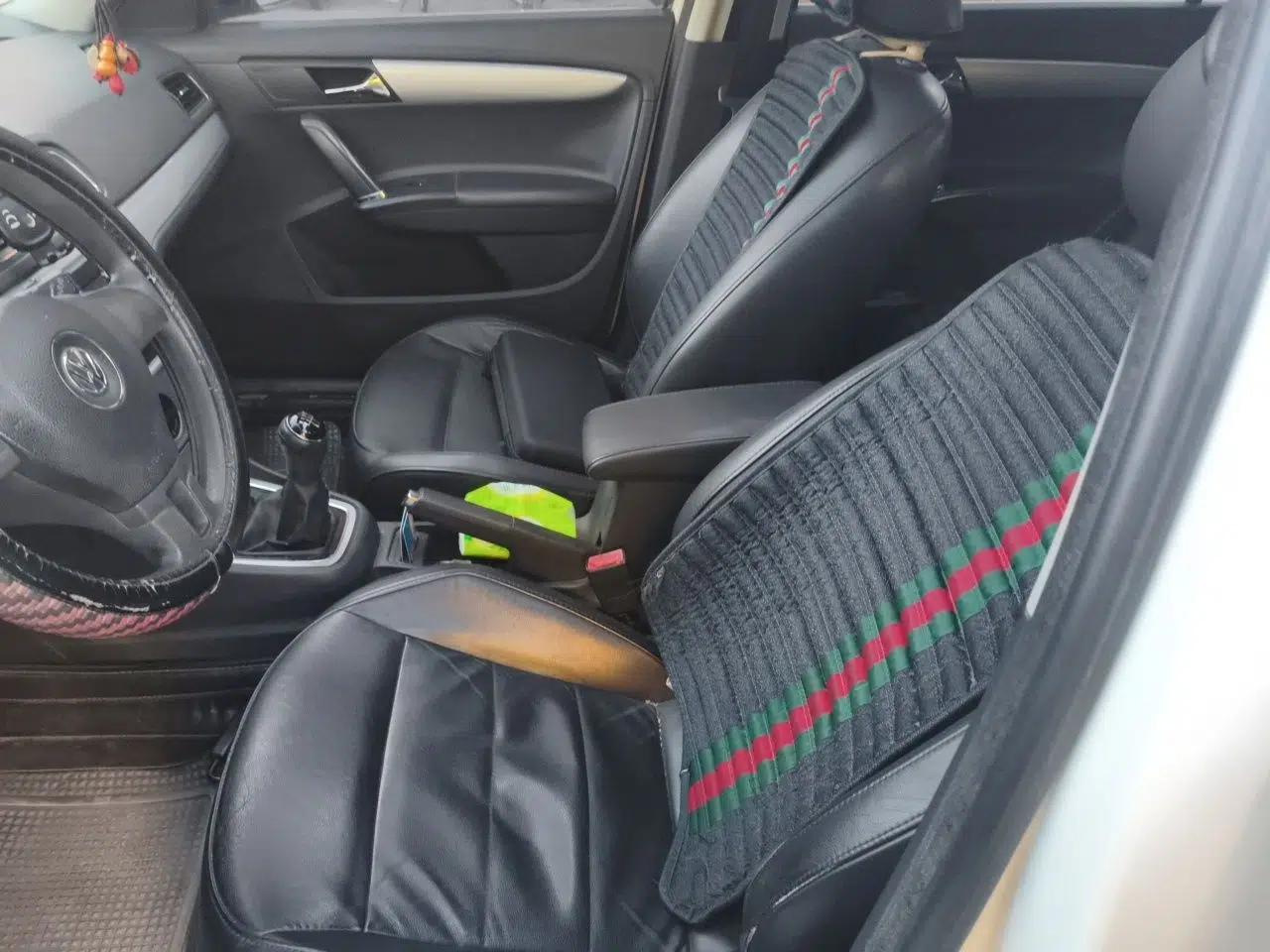 Volkswagen Gran Lavida 2013 1.6L Manual Comfort Model — миниатюра 16