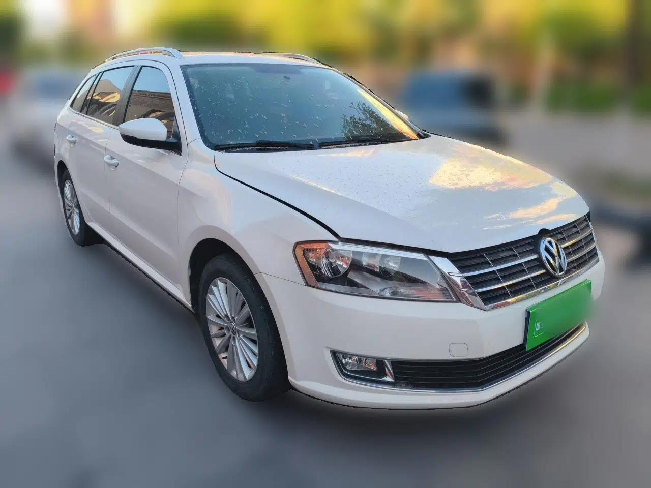Volkswagen Gran Lavida 2013 1.6L Manual Comfort Model — миниатюра 3