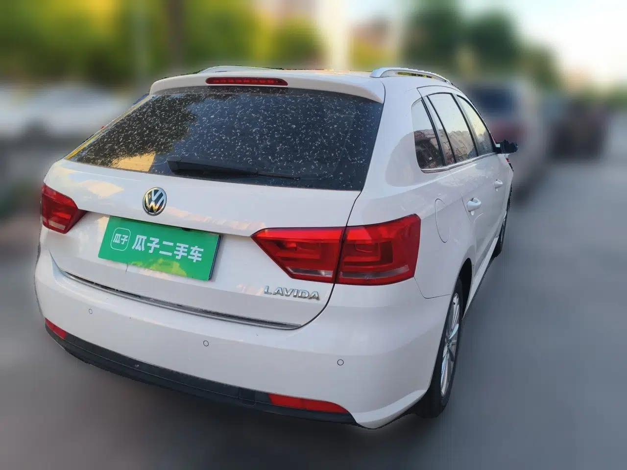 Volkswagen Gran Lavida 2013 1.6L Manual Comfort Model — миниатюра 6