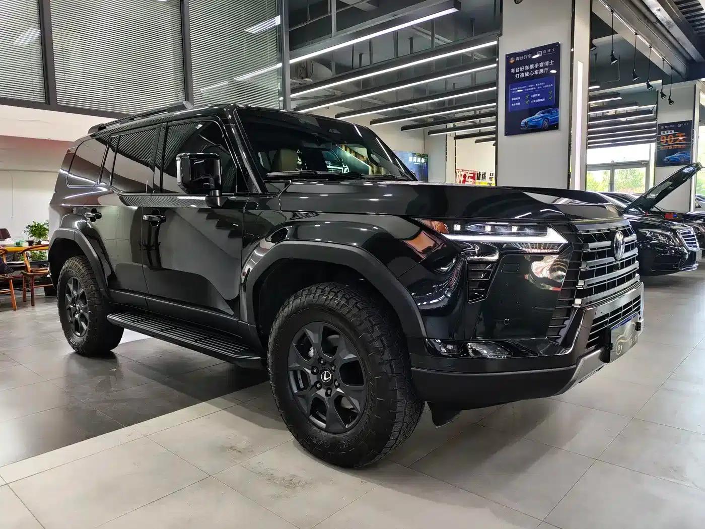 Lexus GX 2024 Overtrail Peak Edition — миниатюра 1