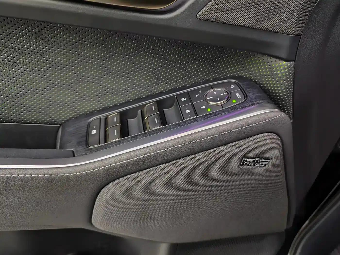 Lexus GX 2024 Overtrail Peak Edition — миниатюра 23