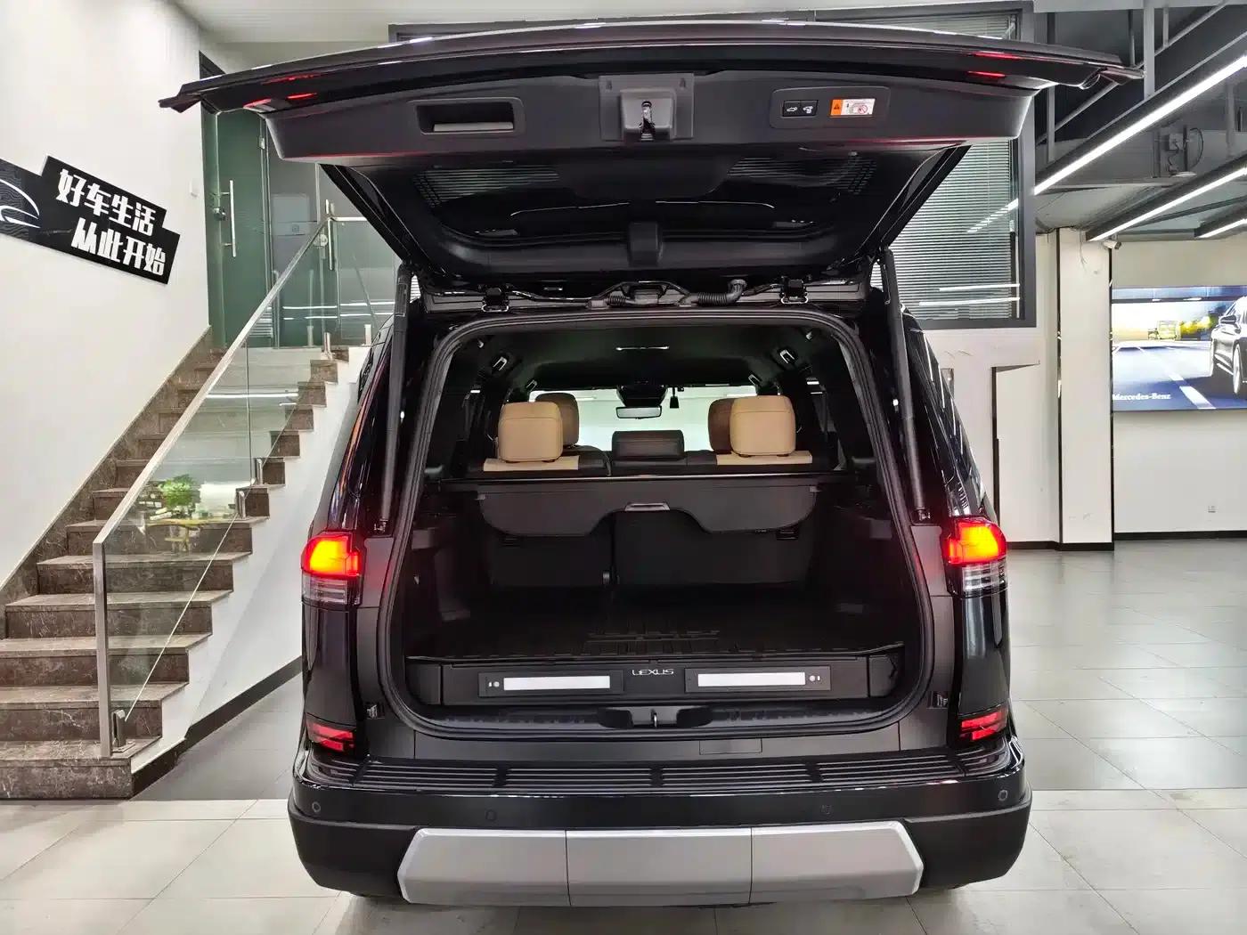 Lexus GX 2024 Overtrail Peak Edition — миниатюра 24