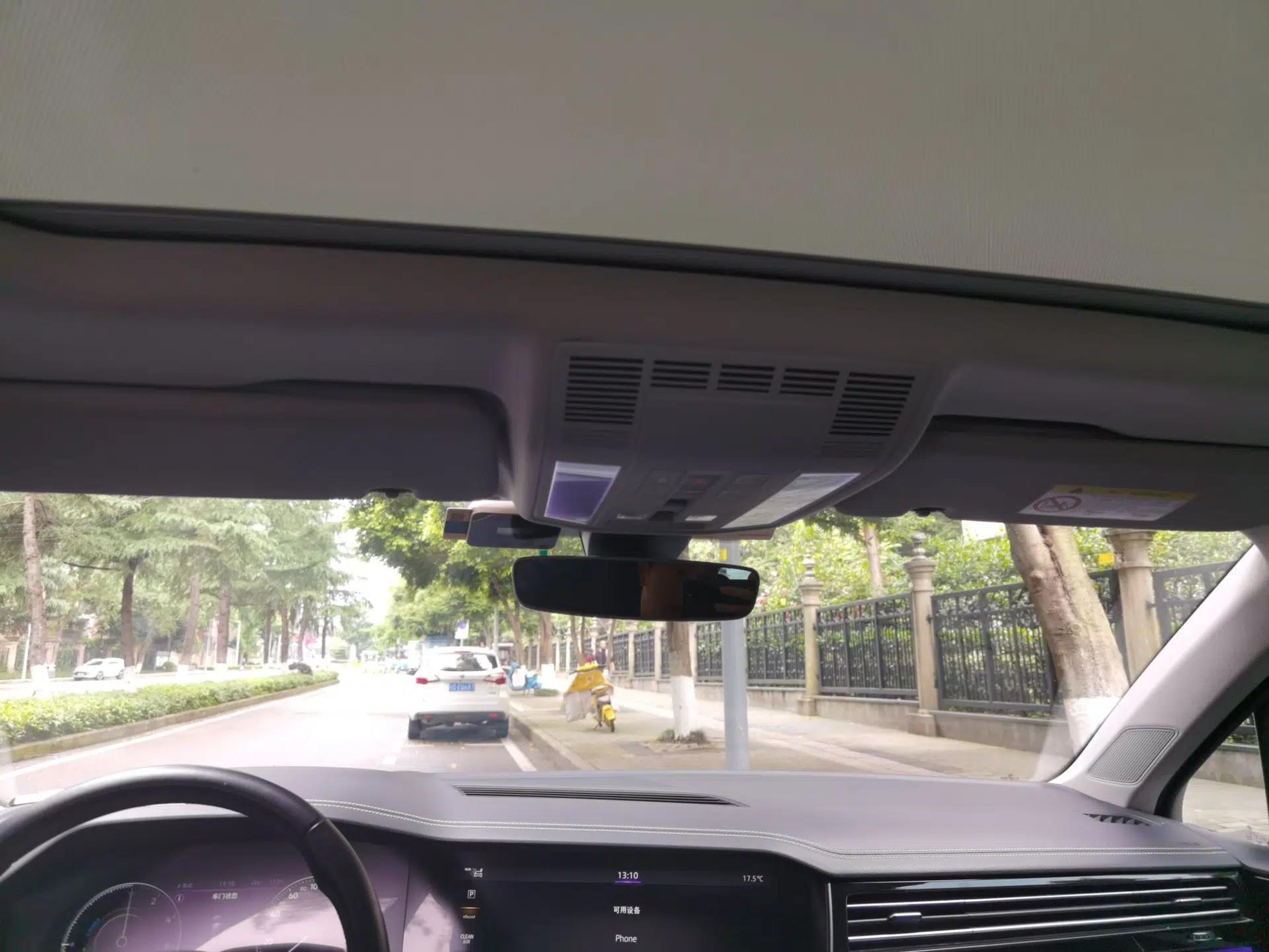Volkswagen Touareg New Energy 2021 eHybrid — миниатюра 19
