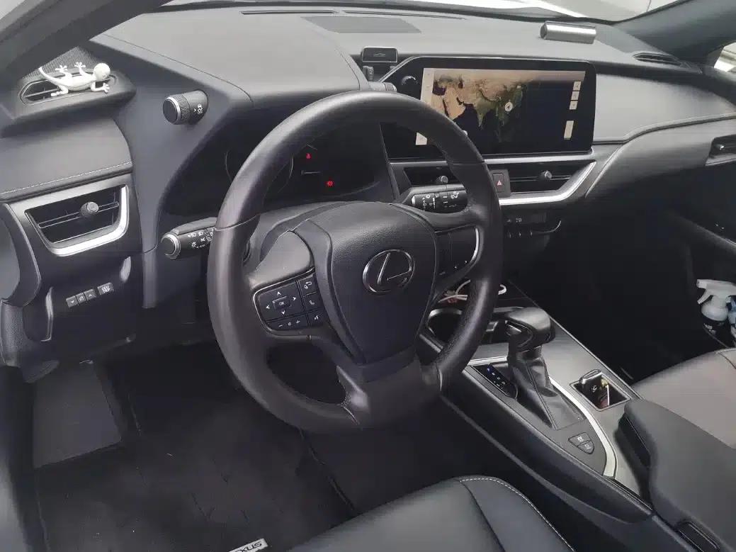 Lexus UX 2022 260h Explorer Edition — миниатюра 4