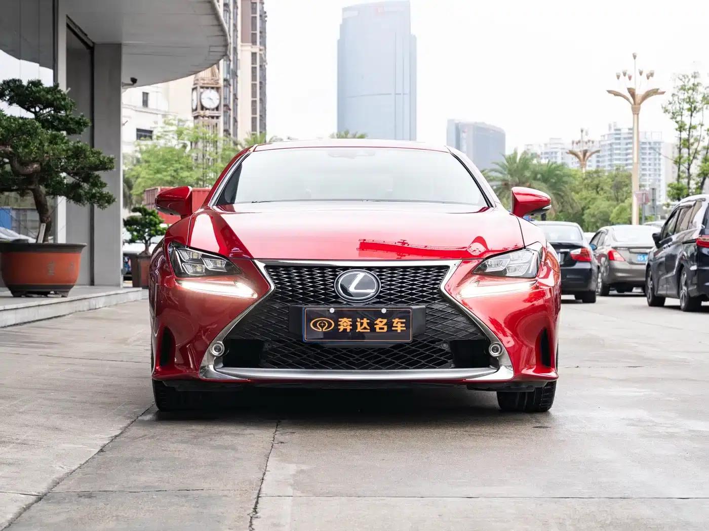 Lexus RC 2016 200t F SPORT Ultimate Edition — миниатюра 2