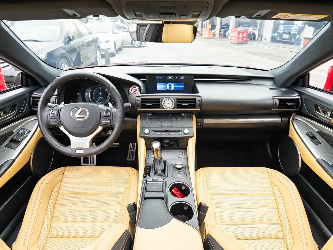 Lexus RC 2016 200t F SPORT Ultimate Edition — миниатюра 12