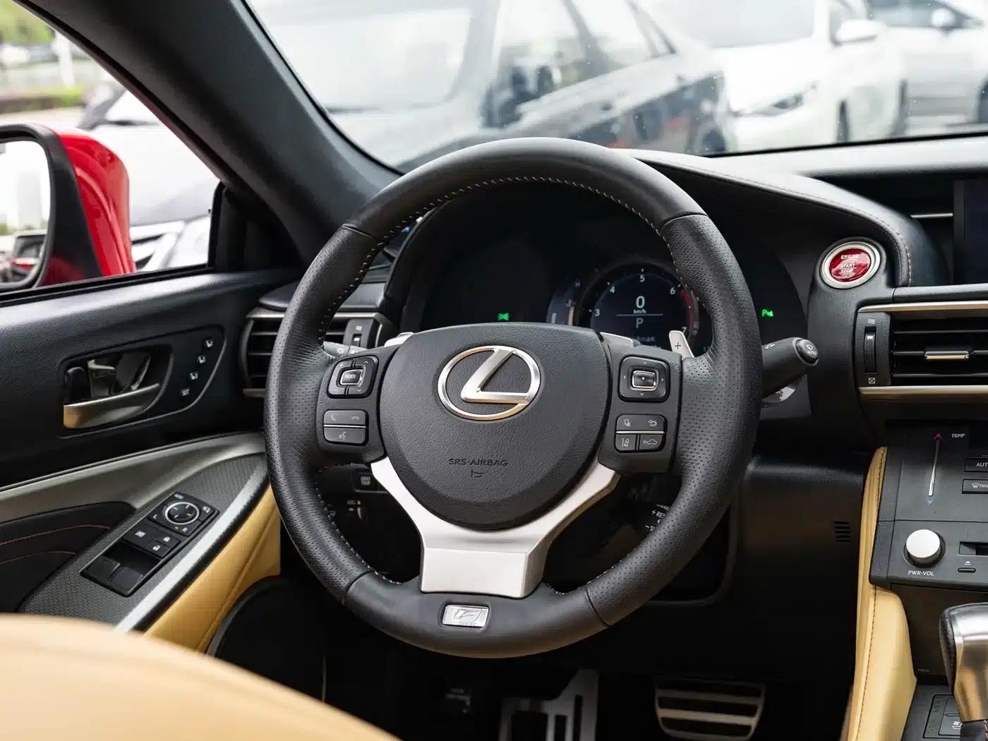 Lexus RC 2016 200t F SPORT Ultimate Edition — миниатюра 13