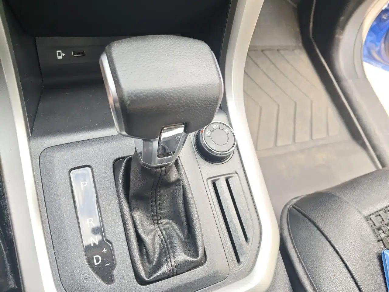 SAIC MAXUS T60 2017 2.0T Gasoline Automatic 4x4 High-Ride Elite Standard Cabin — миниатюра 15