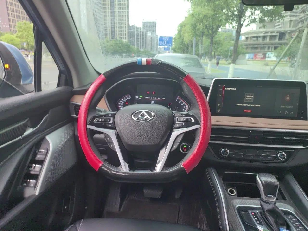 SAIC MAXUS D90 2017 2.0T Automatic Two-Wheel Drive - Uranus — миниатюра 11