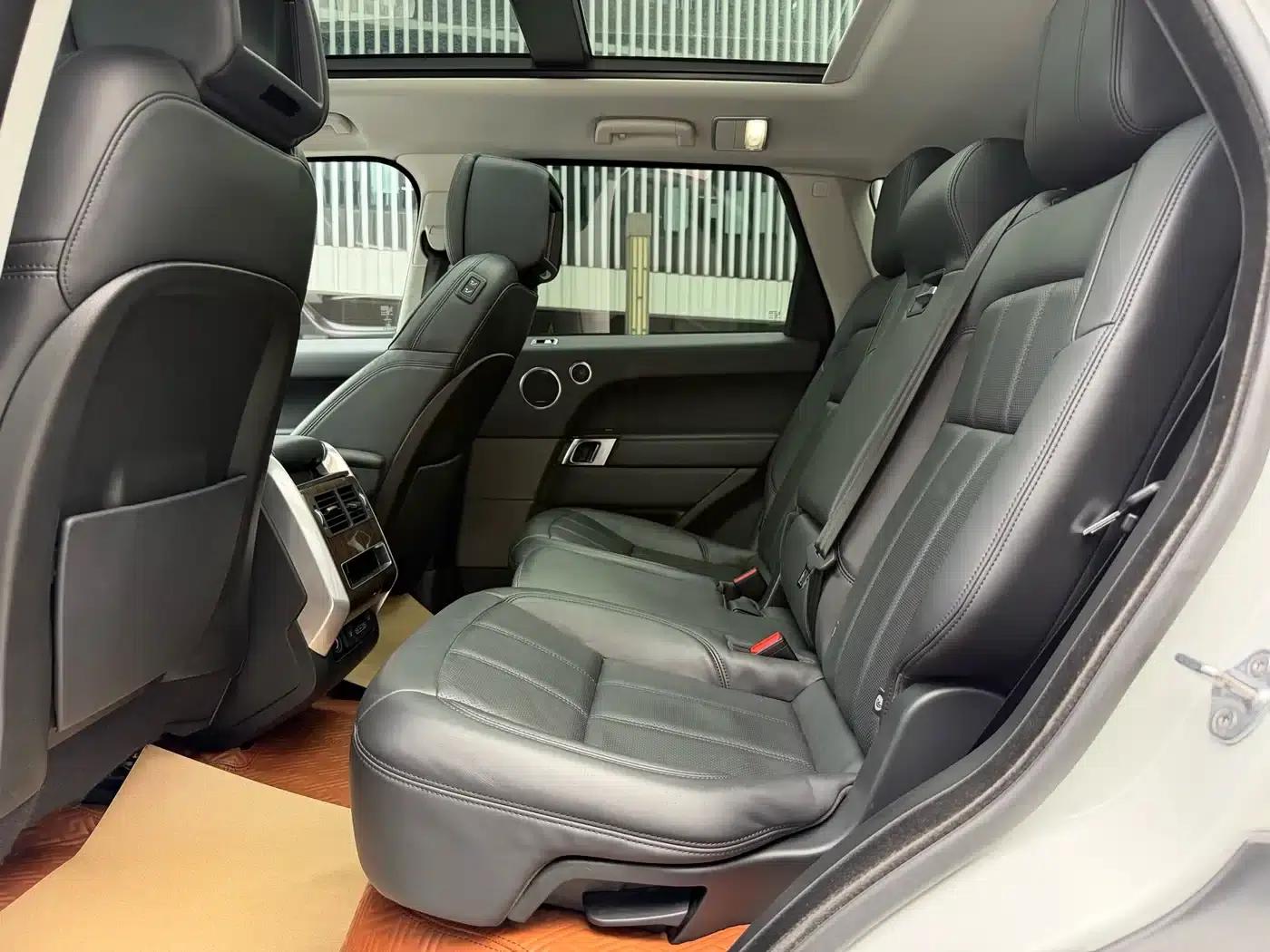 Range Rover Sport Hybrid 2018 P400e — миниатюра 8