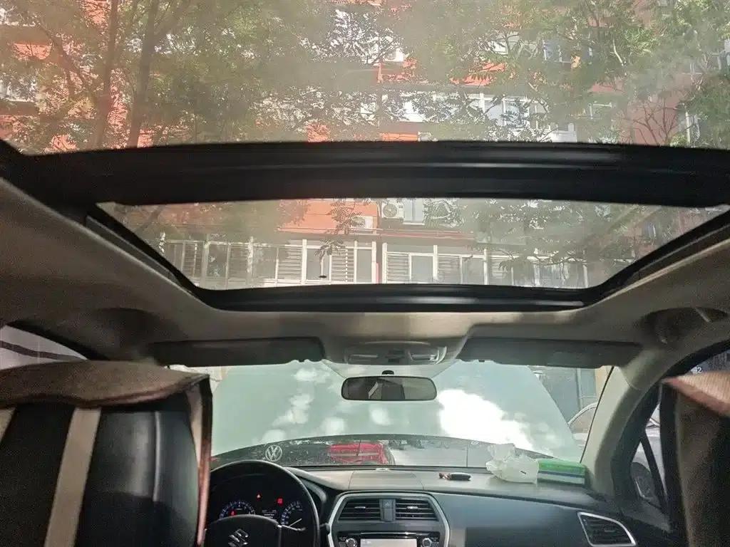 2014 Vitara 1.6L Manual 2WD Elite — миниатюра 15