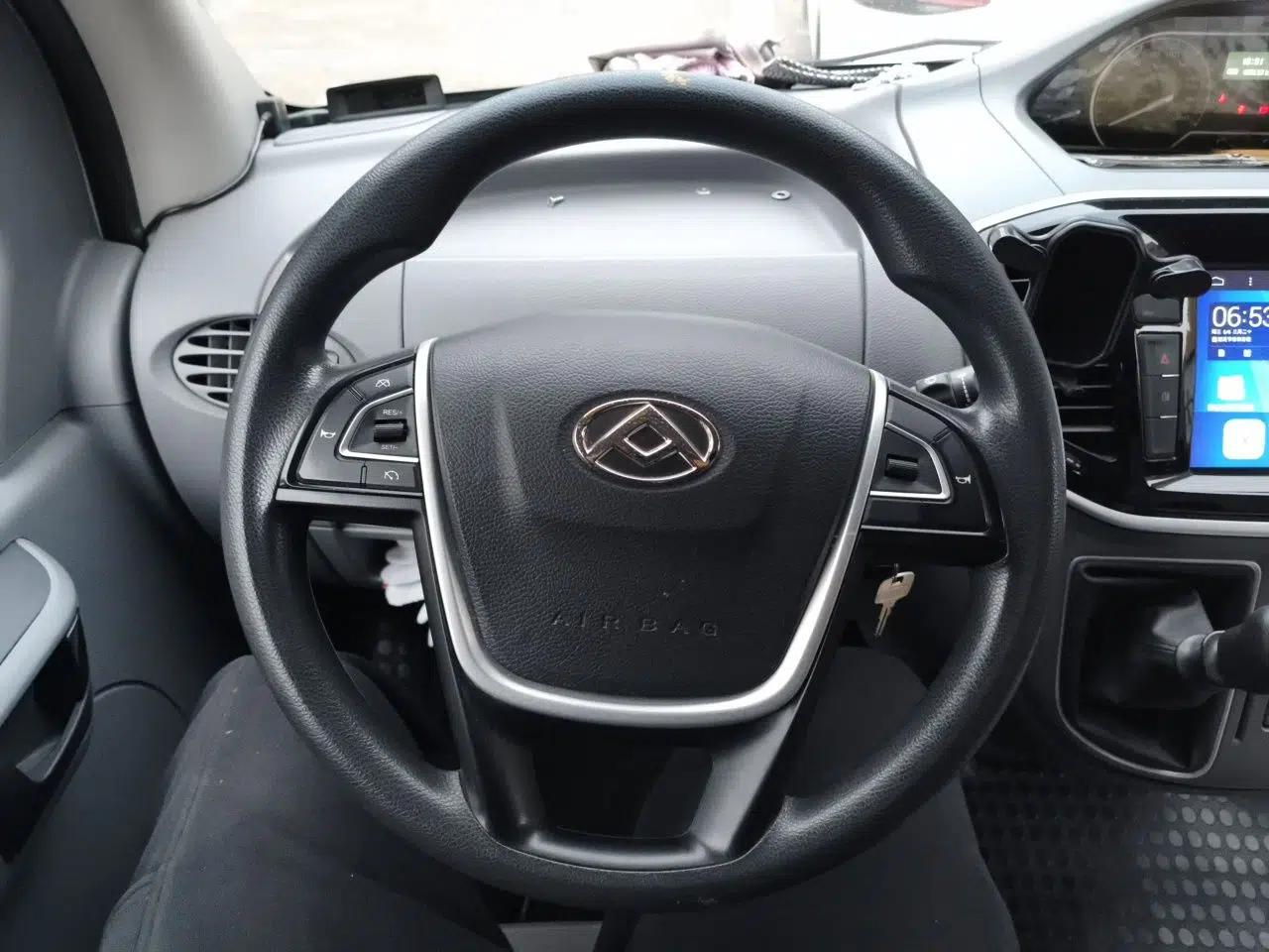 SAIC MAXUS Xintu EV80  — миниатюра 11