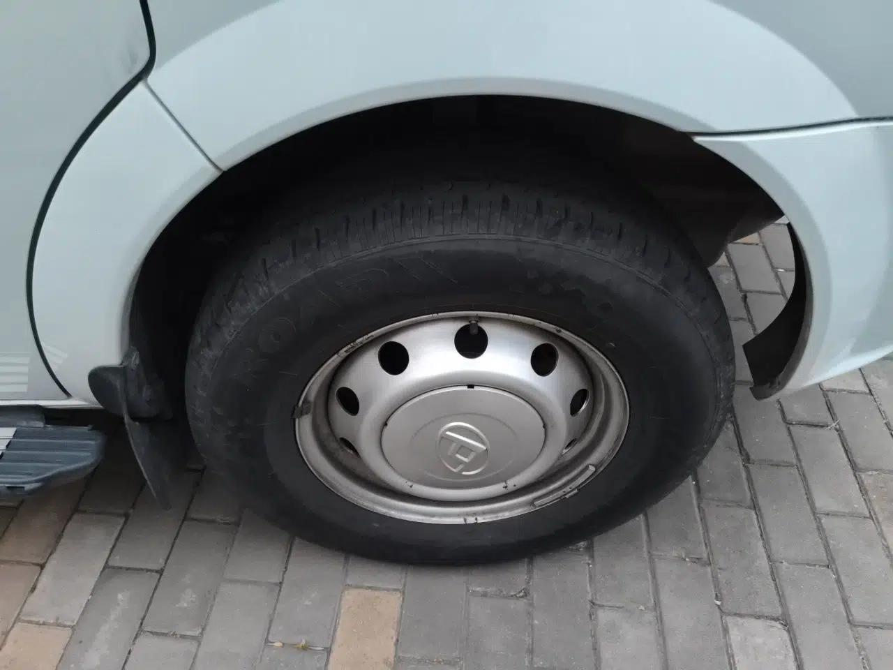 SAIC MAXUS Xintu EV80  — миниатюра 8
