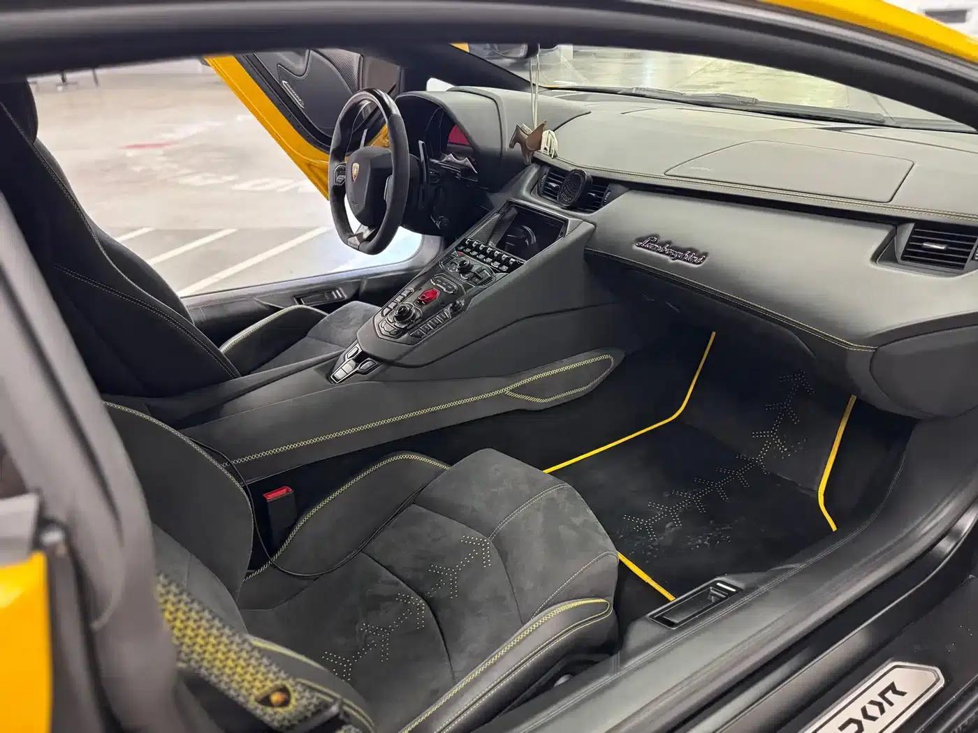 2011 Aventador LP 700-4 — миниатюра 6