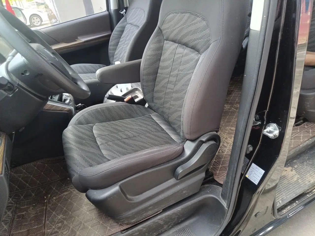 FORTHING Lingzhi PLUS 2021 2.0L Manual Comfort Version 7 Seats — миниатюра 12