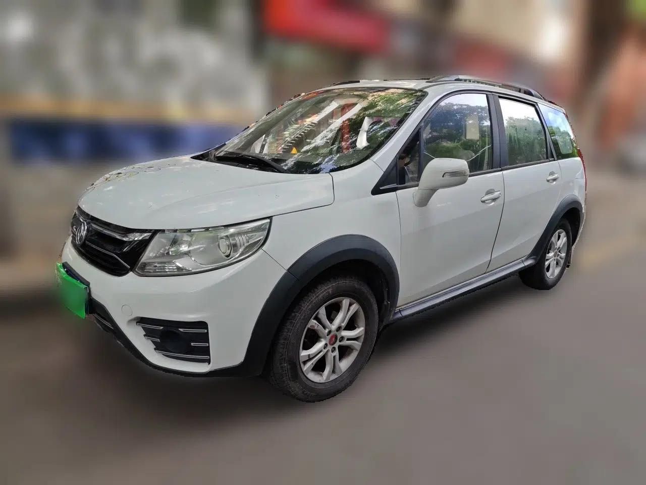 FORTHING Joyear XV 2015 1.6L CVT Comfort Model — миниатюра 1