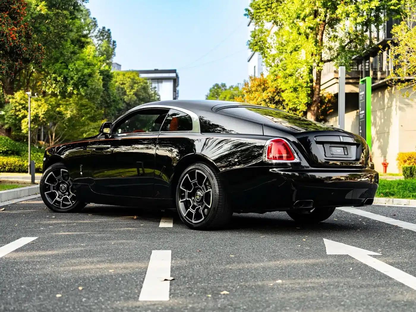 2018 Phantom 6.6T Black Badge — миниатюра 14