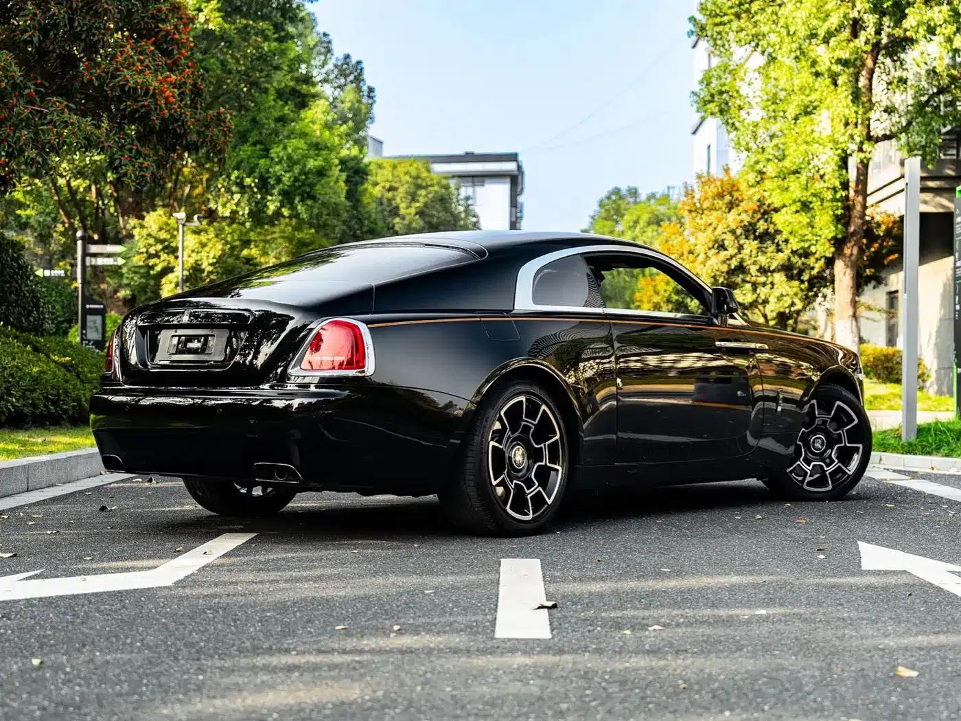 2018 Phantom 6.6T Black Badge — миниатюра 17