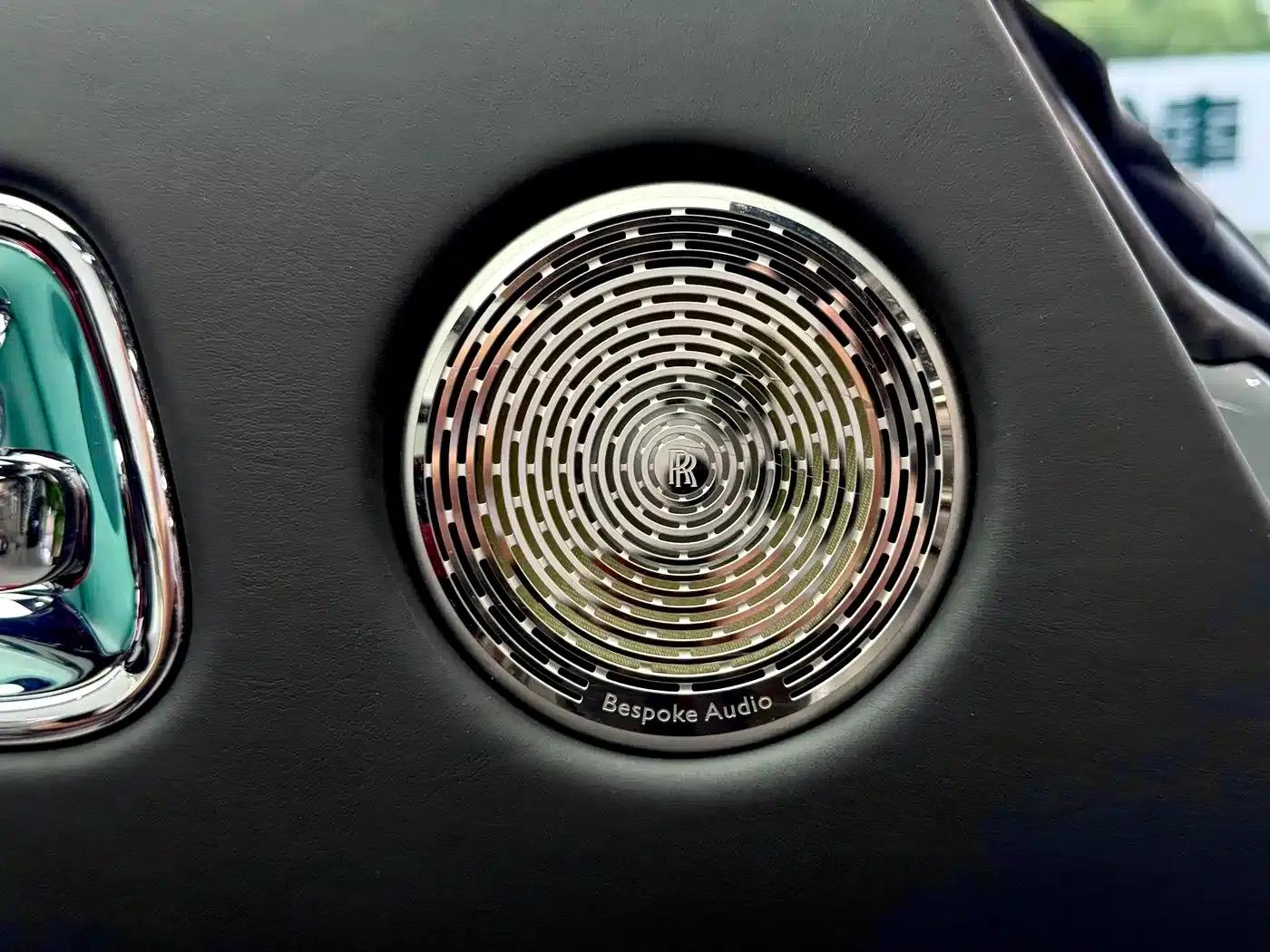 2018 Phantom 6.6T Black Badge — миниатюра 7