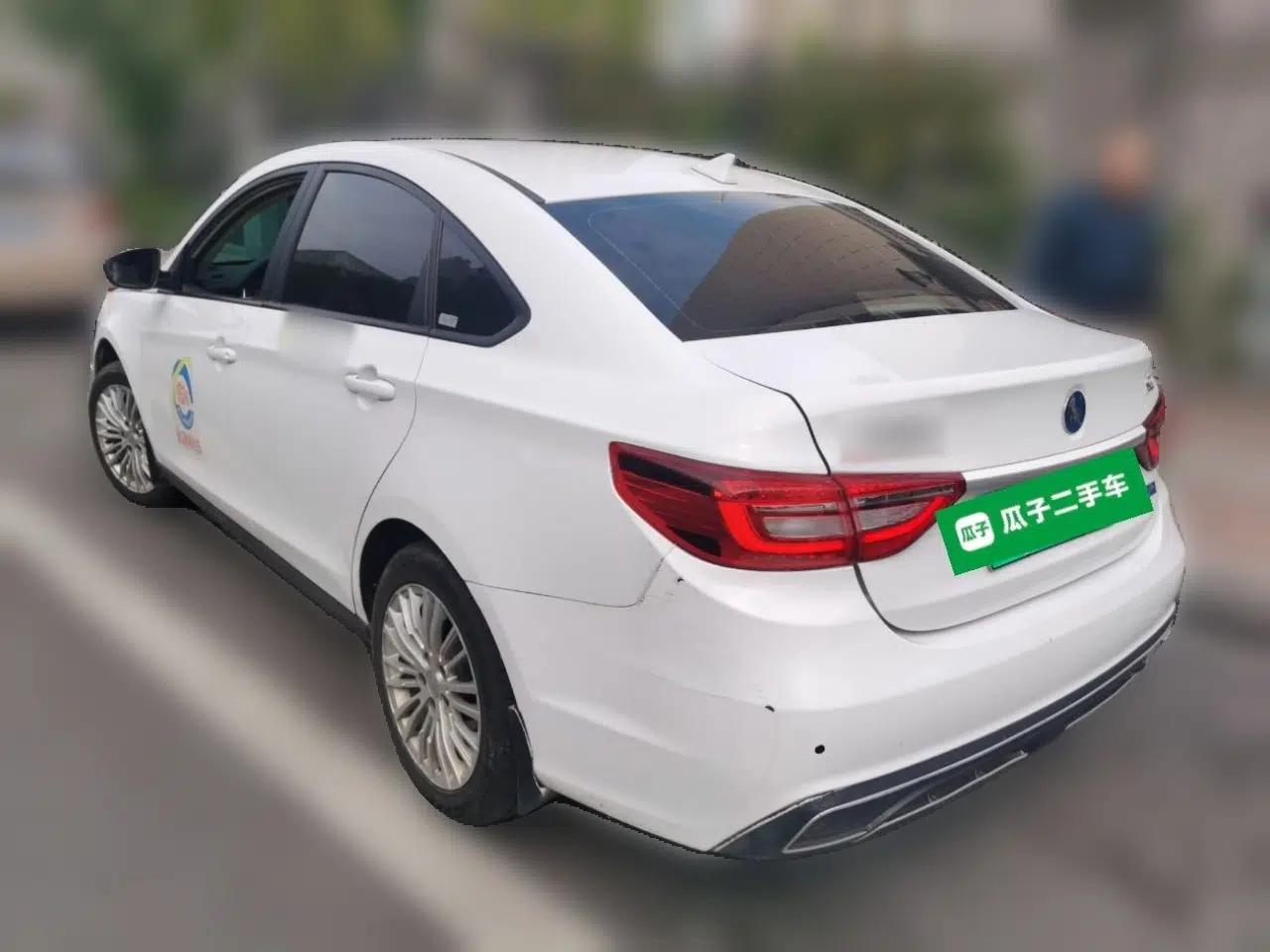 FORTHING S60 EV 2022 Comfort Edition — миниатюра 4