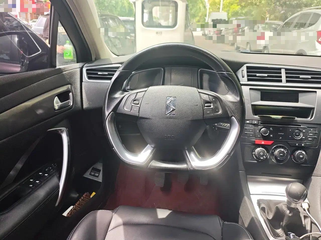 DS 5LS 2014 1.8L Manual Comfort Version VTi140 — миниатюра 11