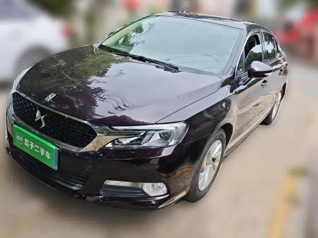 DS 5LS 2014 1.8L Manual Comfort Version VTi140