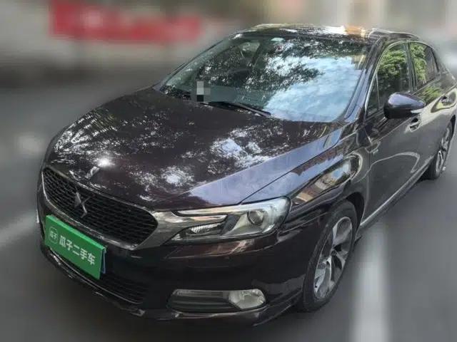 DS 5LS 2014 1.6T Luxury Edition THP160