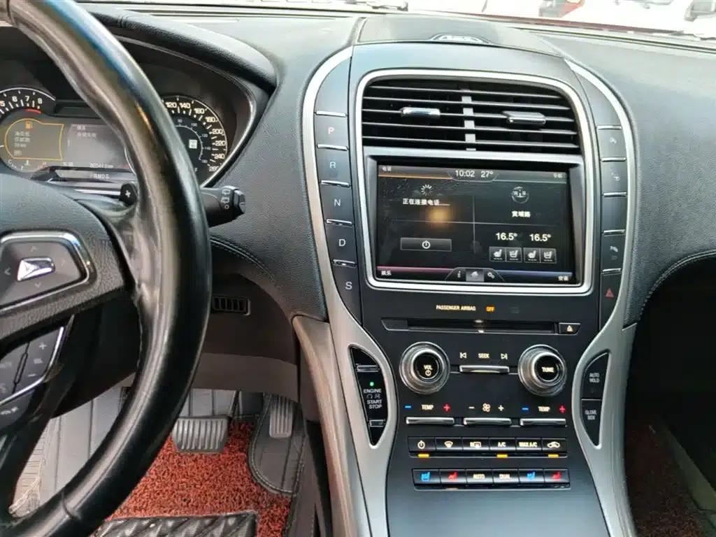 Lincoln MKX 2015 2.0T AWD Premium Edition — миниатюра 14