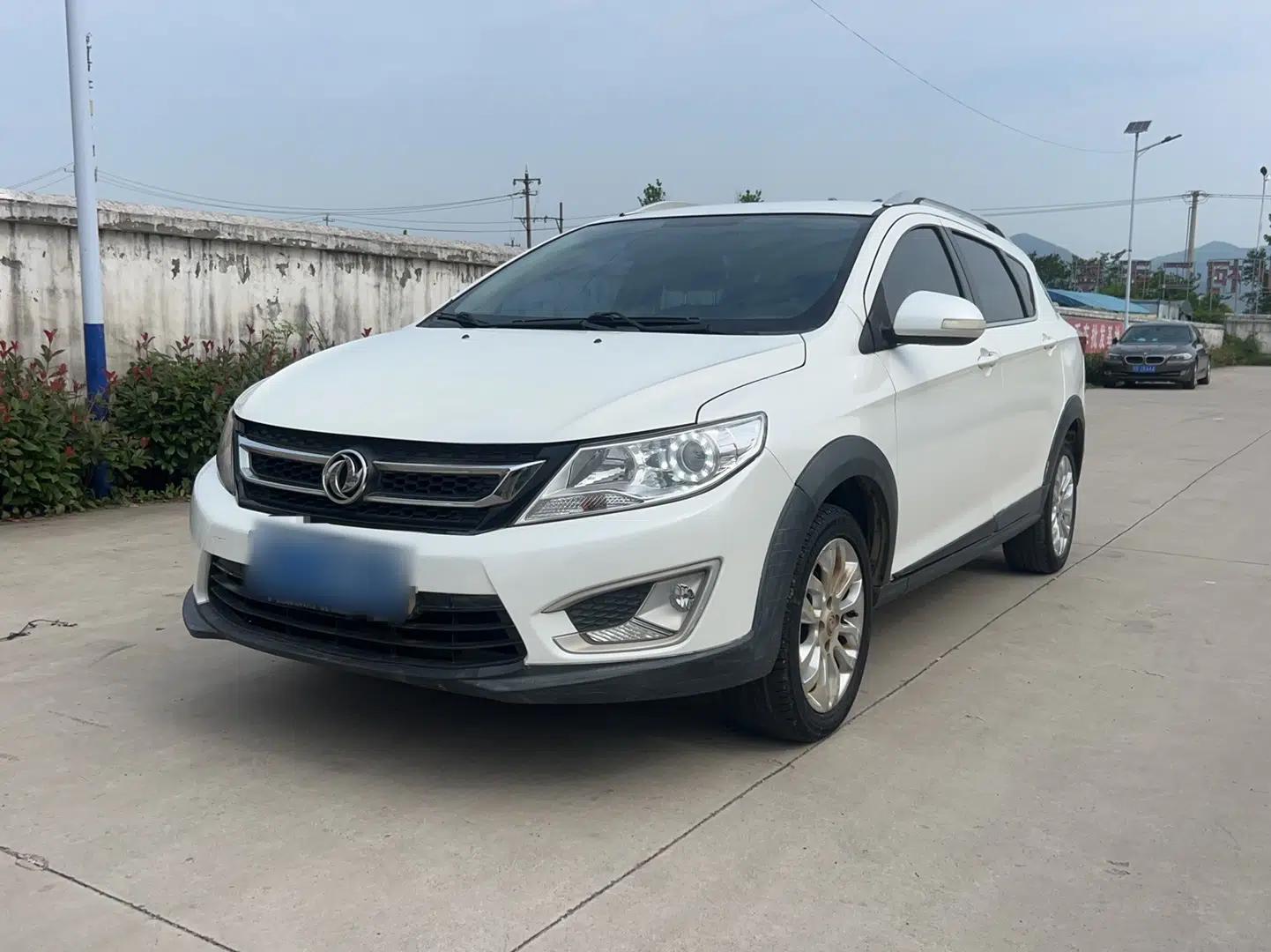 Dongfeng Aeolus AX3 2016 1.5L Automatic Shangkue Model — миниатюра 1