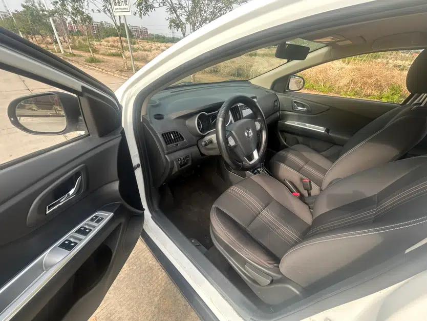 Dongfeng Aeolus AX3 2016 1.5L Automatic Shangkue Model — миниатюра 21