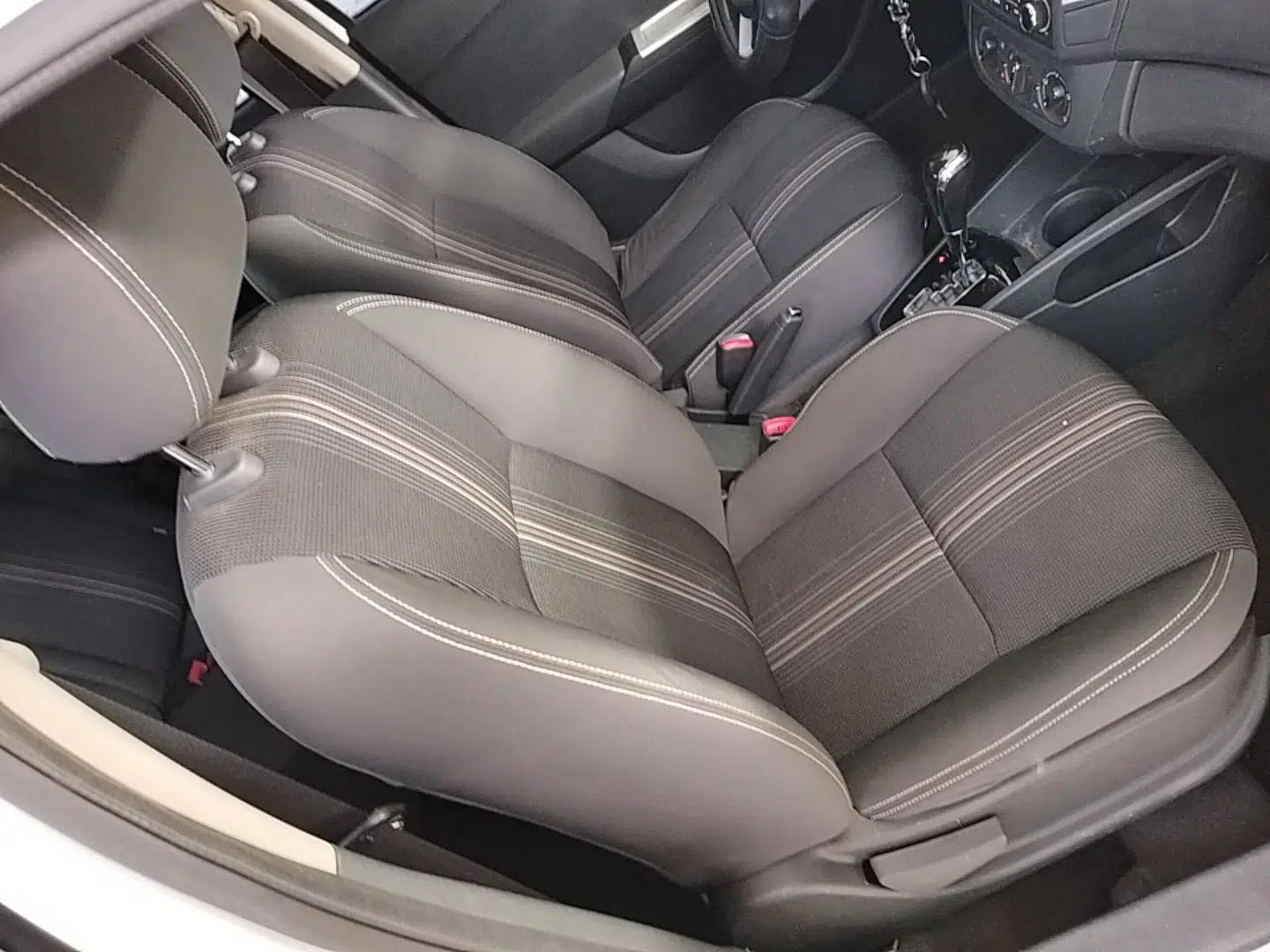 Dongfeng Aeolus AX3 2016 1.5L Automatic Shangkue Model — миниатюра 23