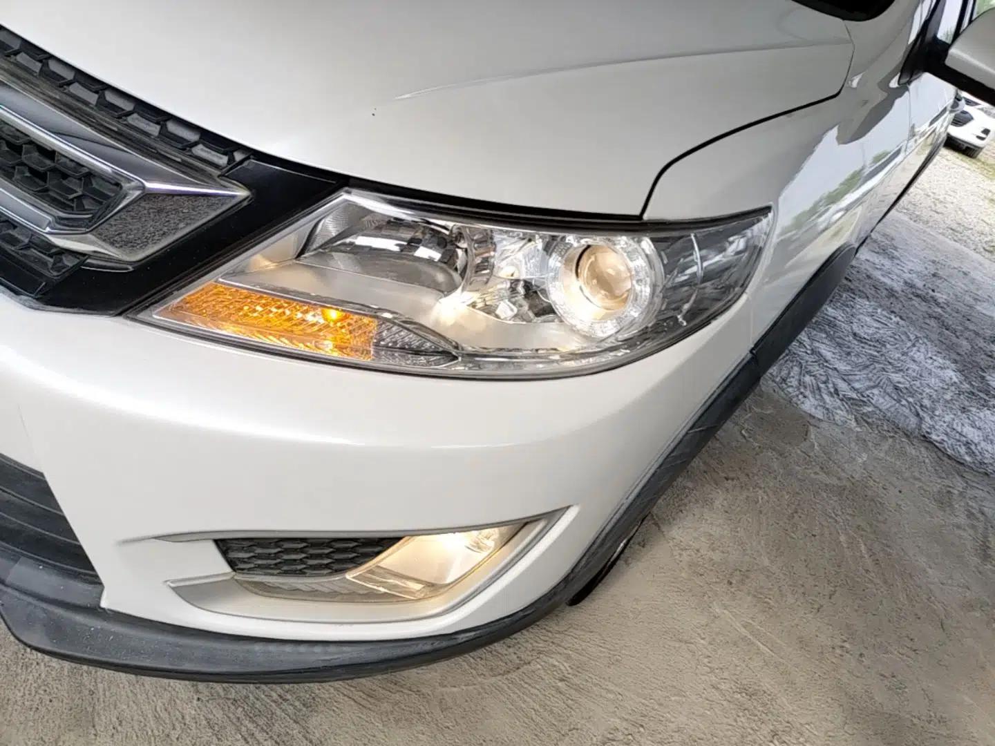 Dongfeng Aeolus AX3 2016 1.5L Automatic Shangkue Model — миниатюра 5