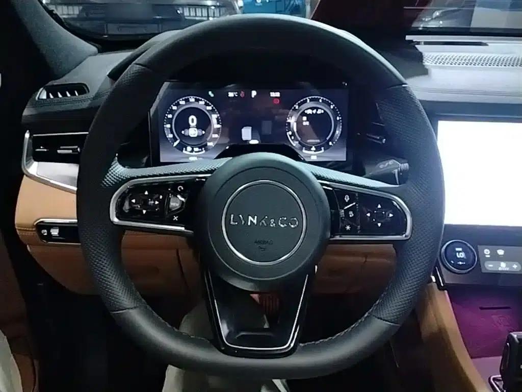 Lynk & Co 09 2024 2.0T AWD Sport Edition (5-seater) — миниатюра 11