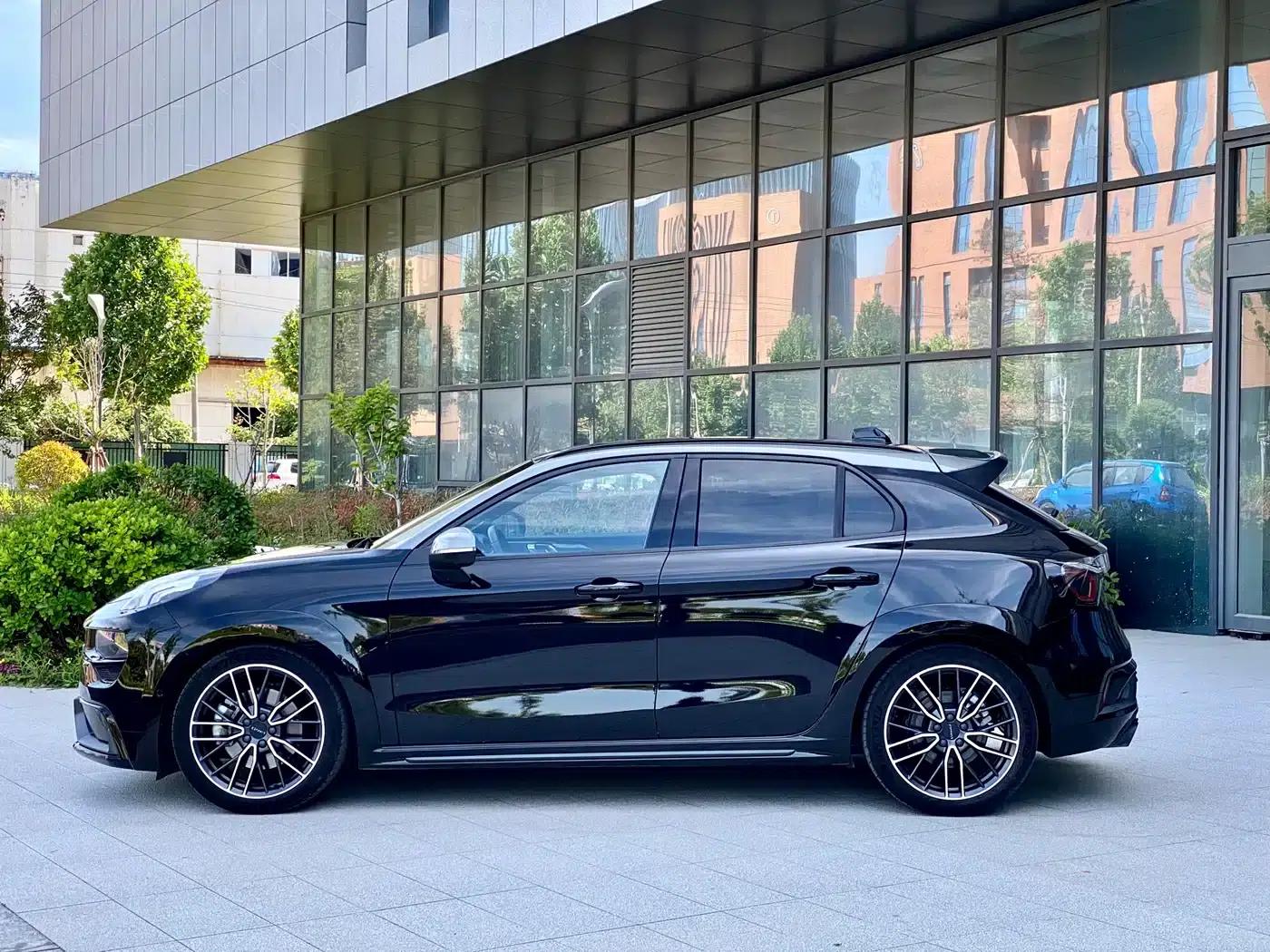 Lynk & Co 02 Hatchback 2021 2.0TD Halo Driving Package Edition — миниатюра 11