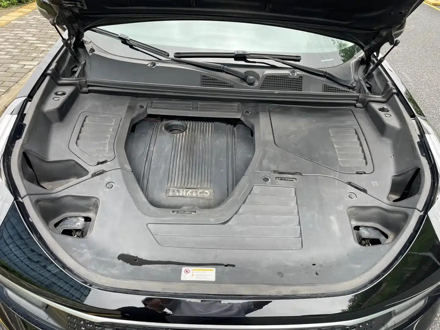 Lynk & Co 01 EM-P 2018 1.5T PHEV (National V Emission Standard) — миниатюра 17
