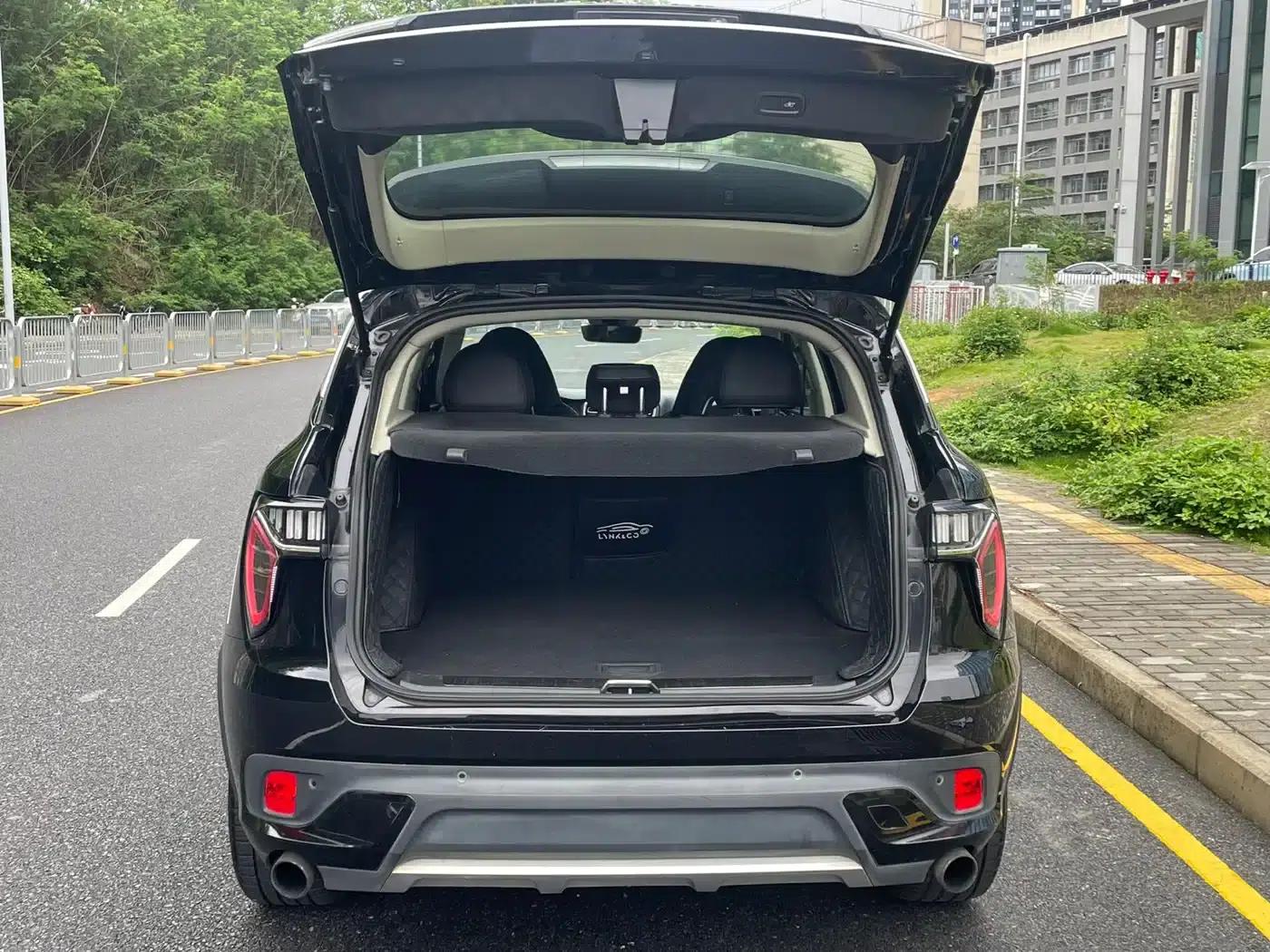 Lynk & Co 01 EM-P 2018 1.5T PHEV (National V Emission Standard) — миниатюра 18