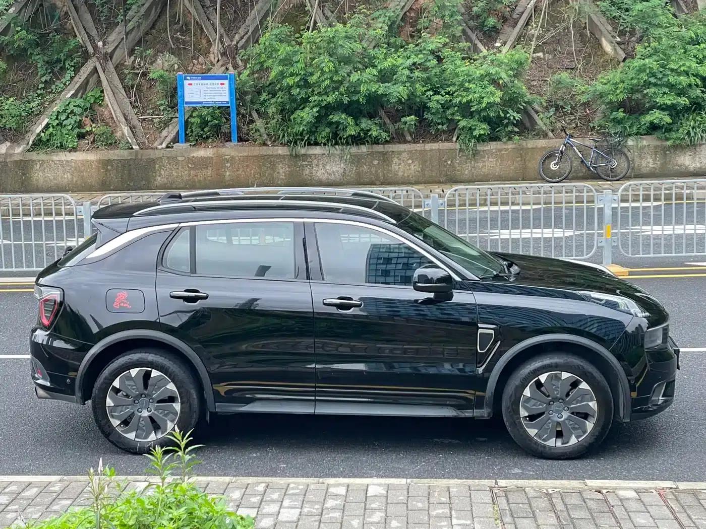 Lynk & Co 01 EM-P 2018 1.5T PHEV (National V Emission Standard) — миниатюра 19