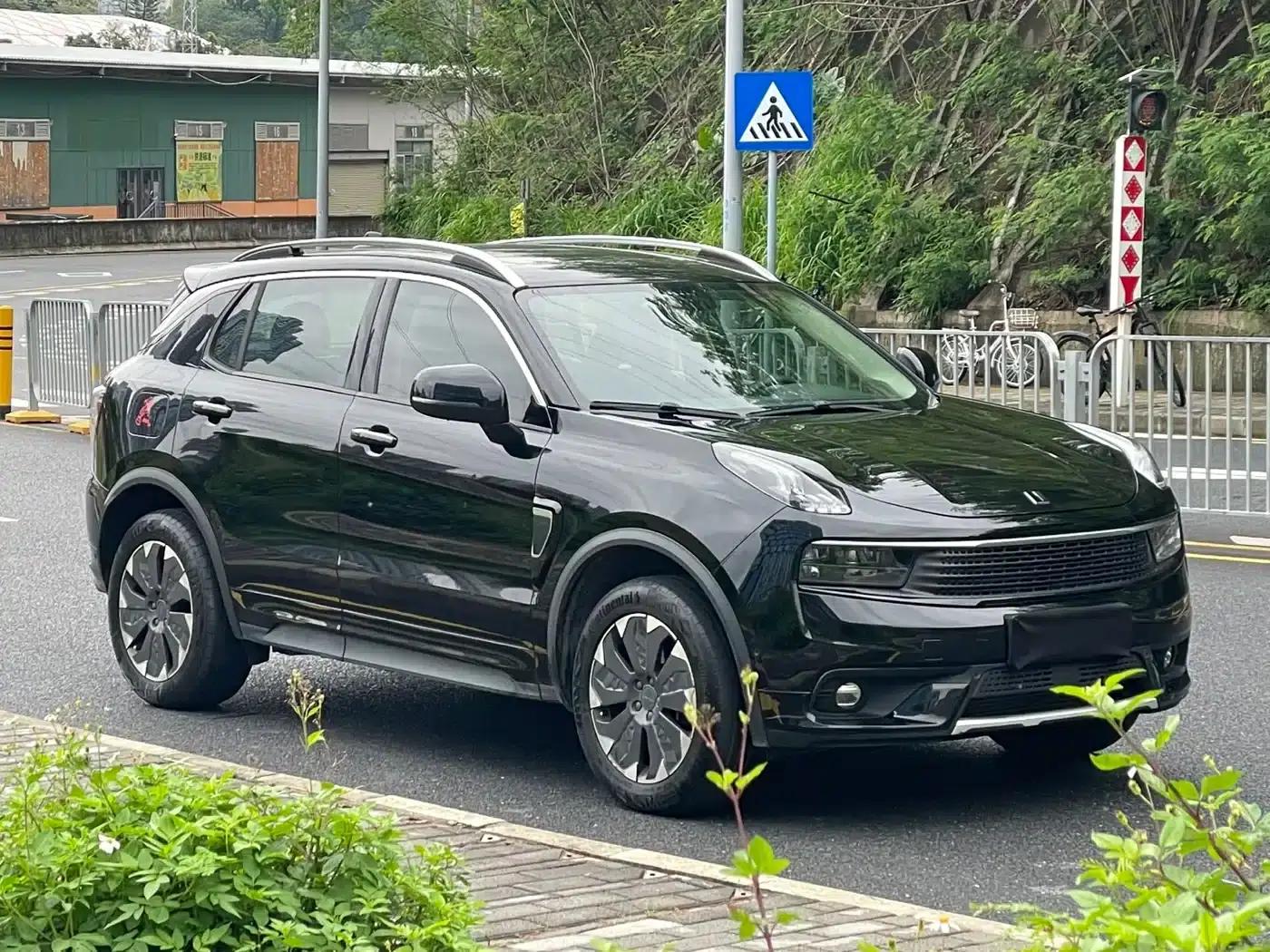 Lynk & Co 01 EM-P 2018 1.5T PHEV (National V Emission Standard) — миниатюра 3