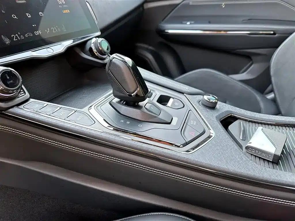 Lynk & Co 01 EM-P 2021 1.5TD PHEV Halo — миниатюра 14