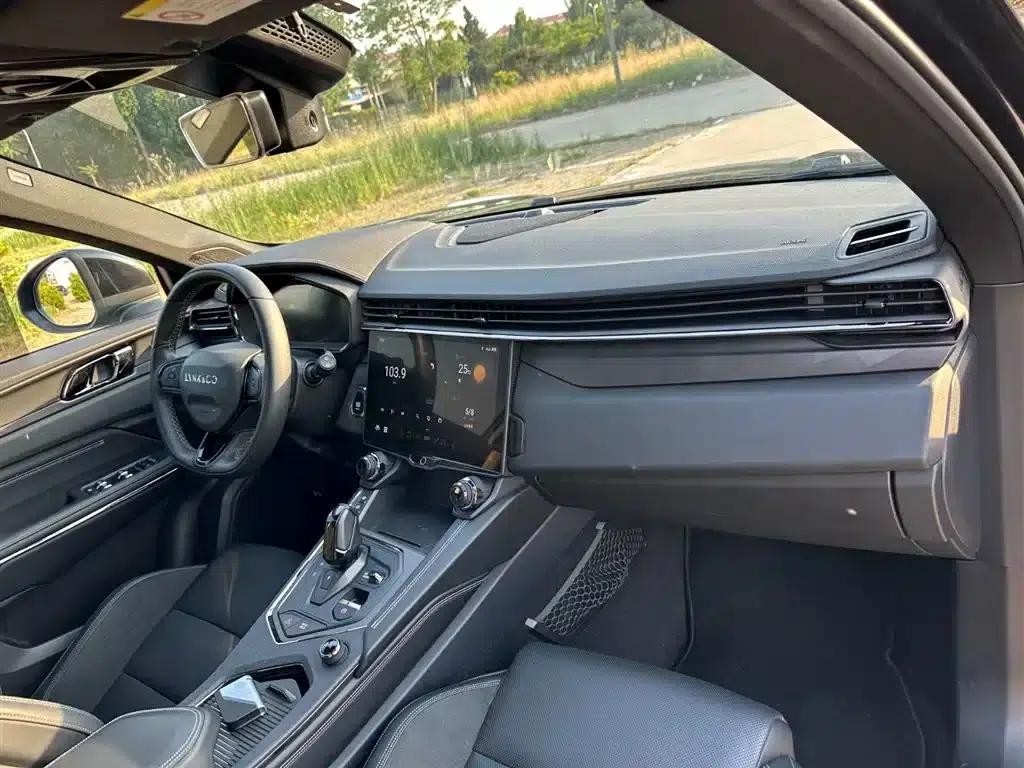 Lynk & Co 01 EM-P 2021 1.5TD PHEV Halo — миниатюра 16