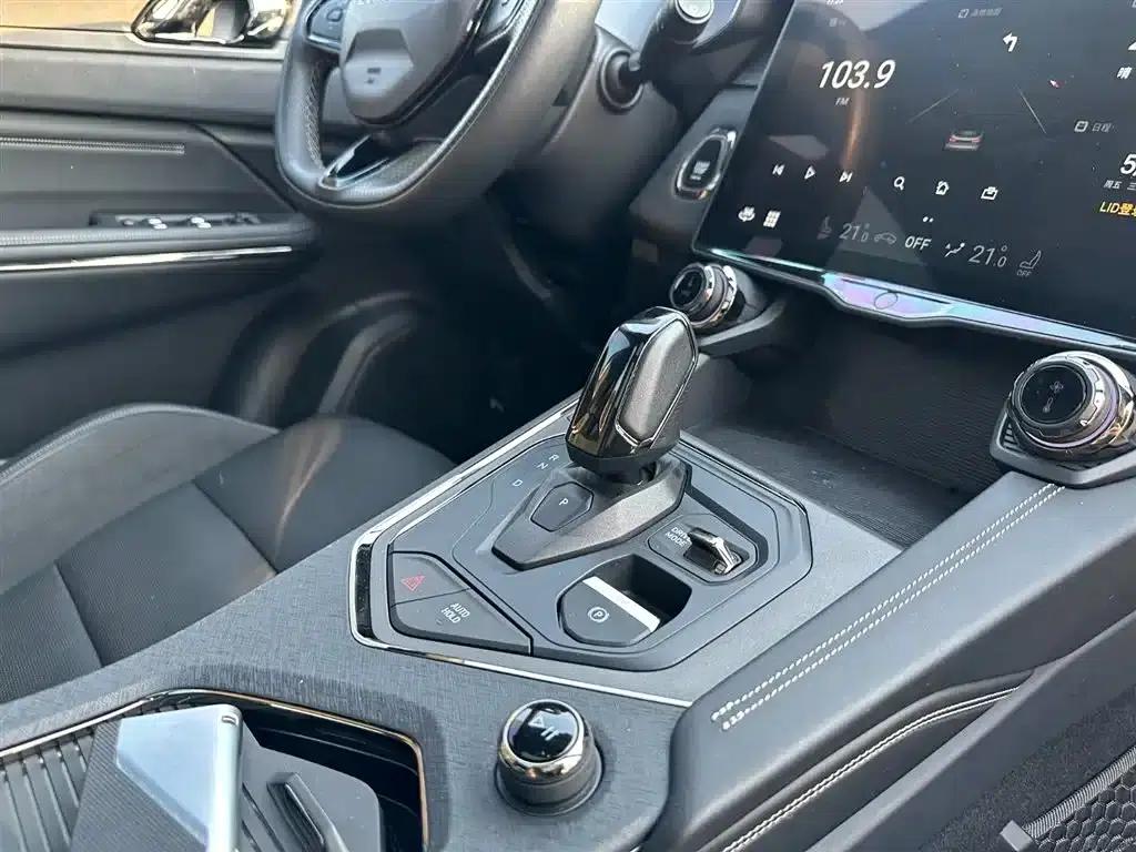 Lynk & Co 01 EM-P 2021 1.5TD PHEV Halo — миниатюра 18