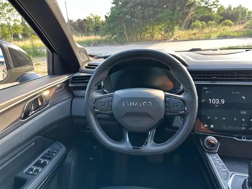 Lynk & Co 01 EM-P 2021 1.5TD PHEV Halo — миниатюра 20