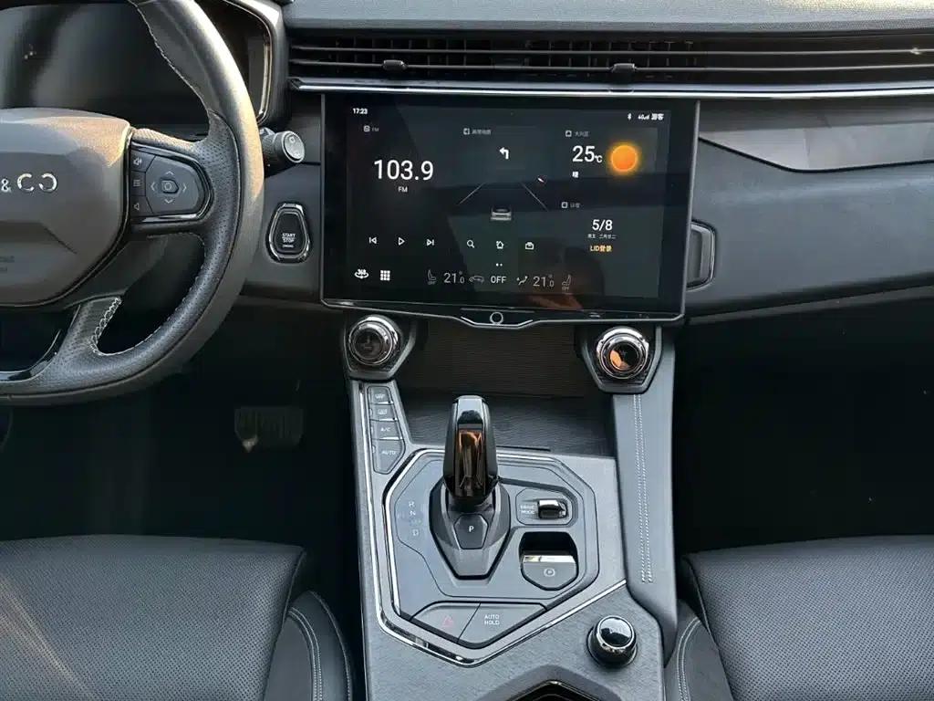 Lynk & Co 01 EM-P 2021 1.5TD PHEV Halo — миниатюра 21