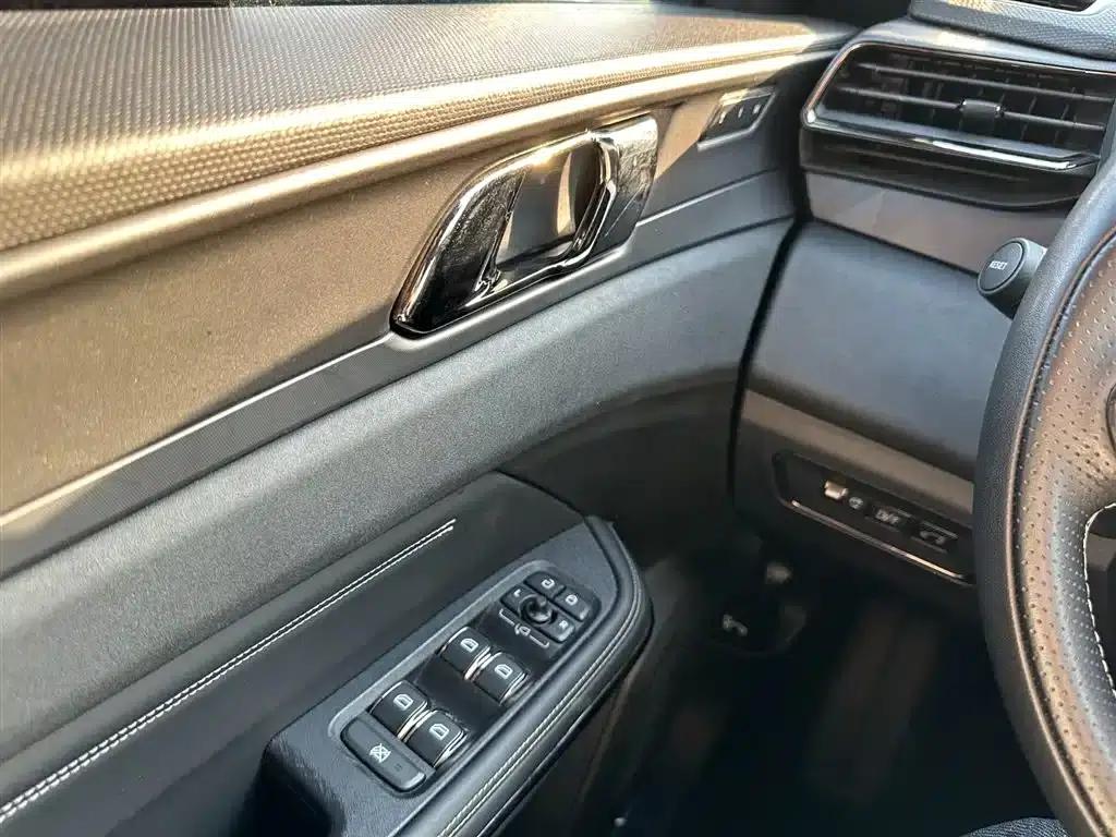 Lynk & Co 01 EM-P 2021 1.5TD PHEV Halo — миниатюра 22