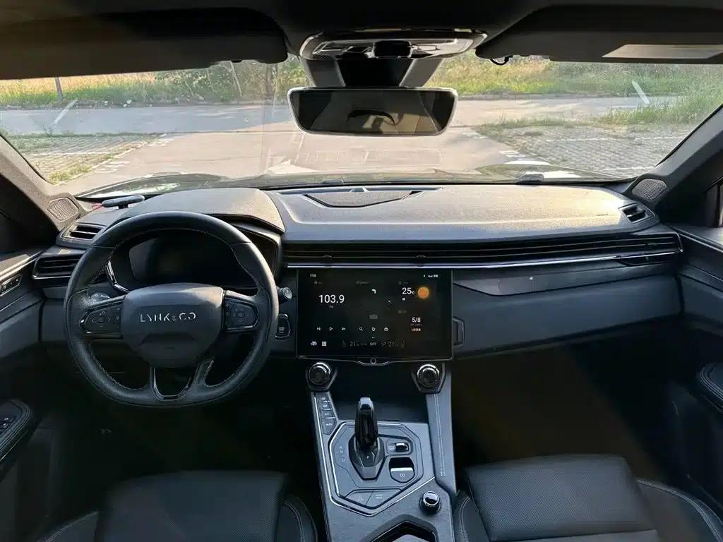 Lynk & Co 01 EM-P 2021 1.5TD PHEV Halo — миниатюра 10
