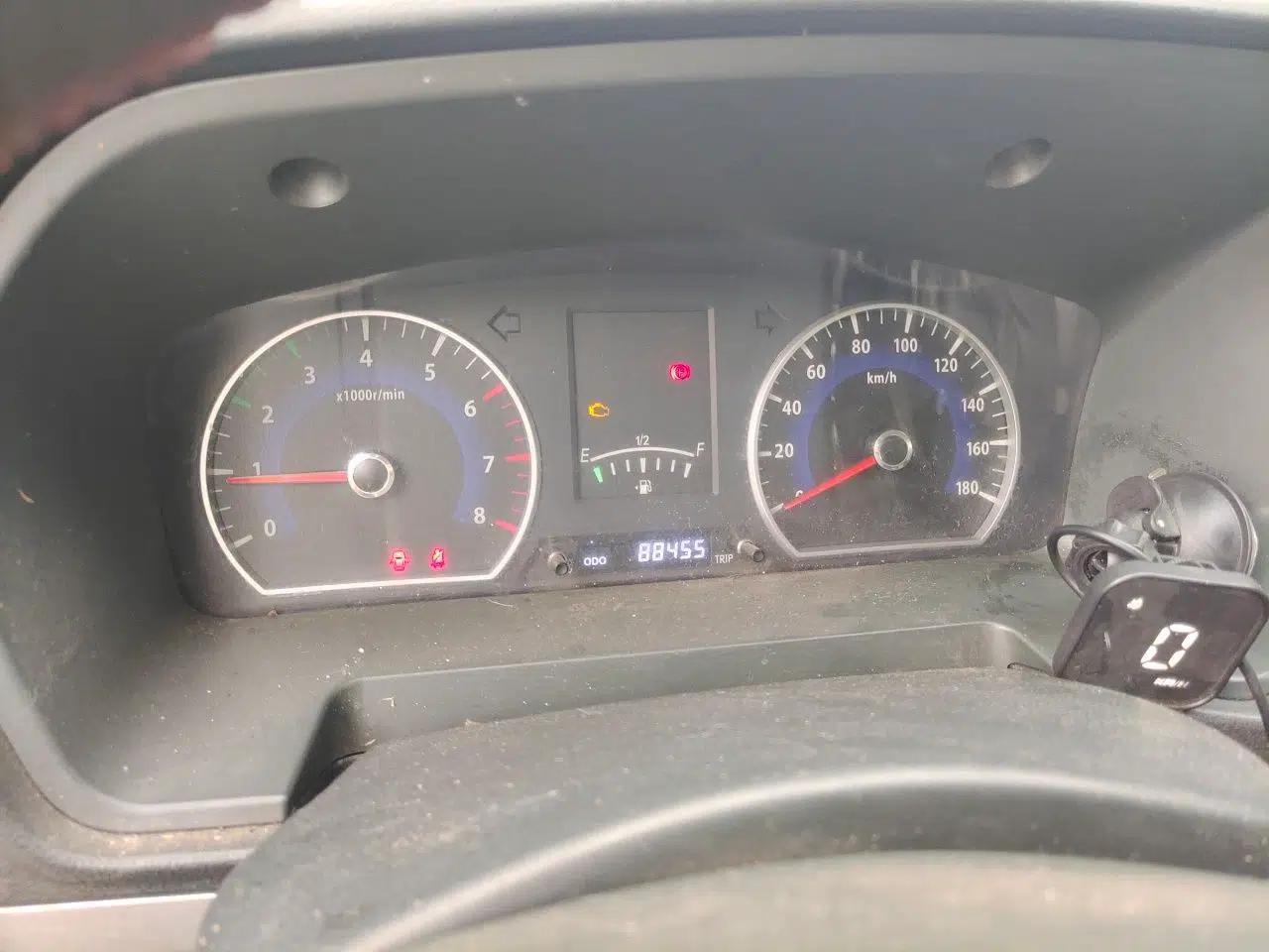 Dongfeng Shuaike 2016 1.5L Manual Comfort Model — миниатюра 12