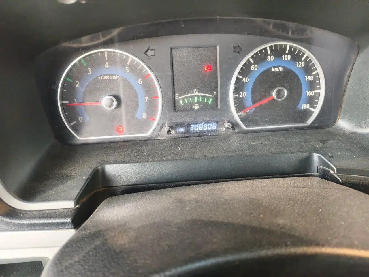 Dongfeng Shuaike 2016 1.5L Manual Comfort Model — миниатюра 13