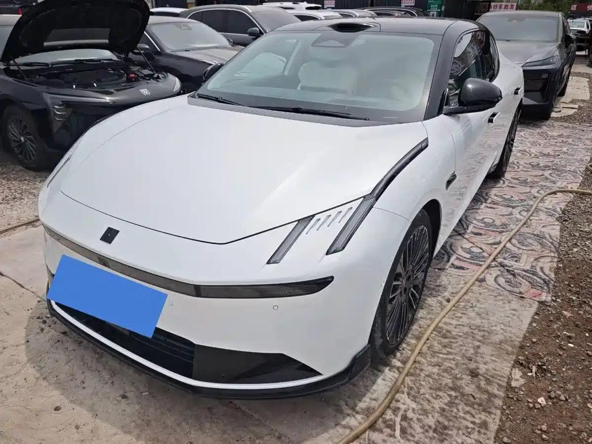 Lynk & Co 10 2025 240 AWD Ultra Sport Edition H7 — миниатюра 1