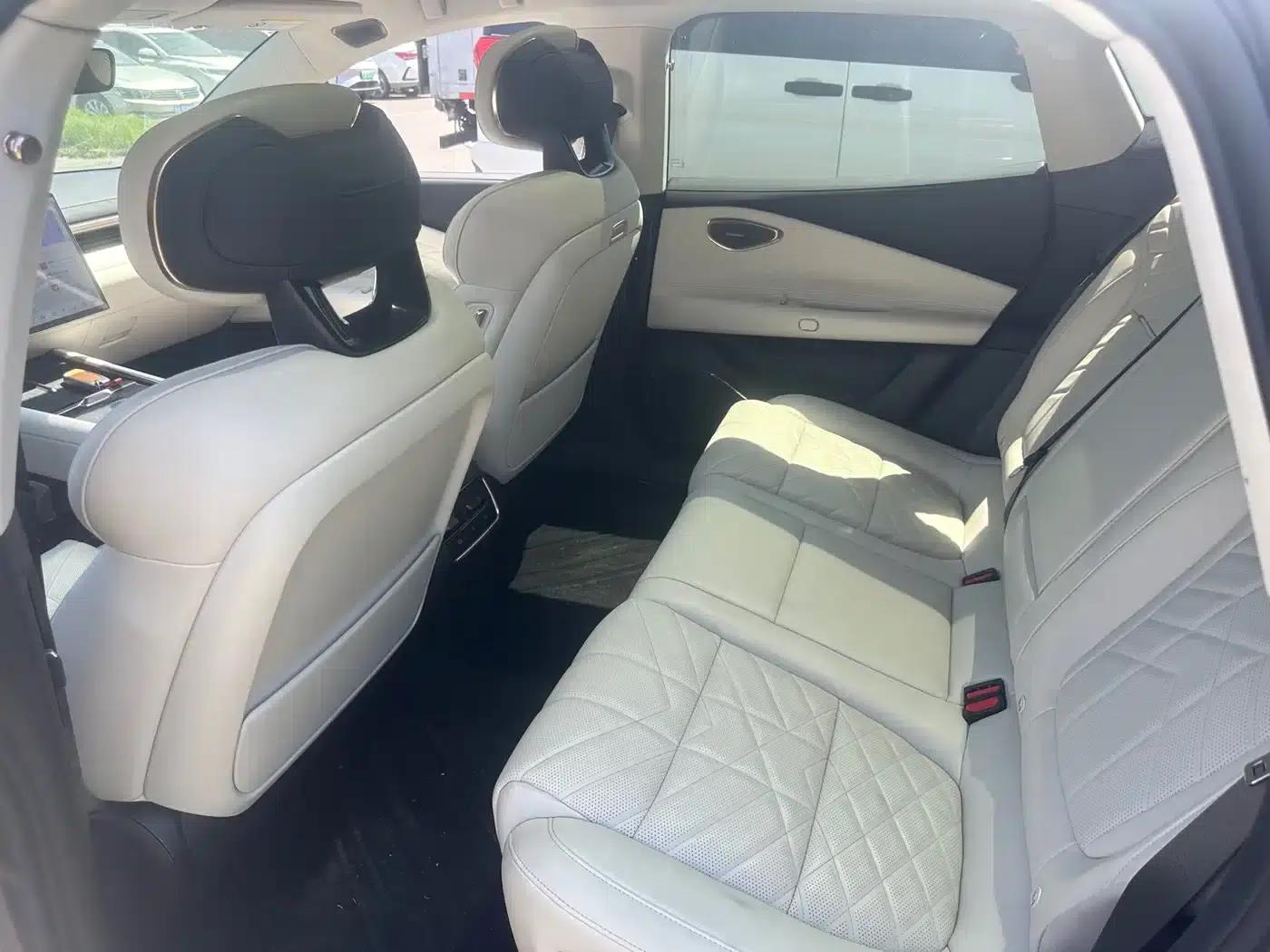 Lynk & Co 10 2025 Model 120 AWD Ultra — миниатюра 9
