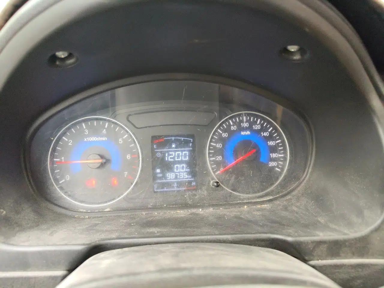 Dongfeng Fengon 330 2018 1.5L Manual Practical II DK15 — миниатюра 12